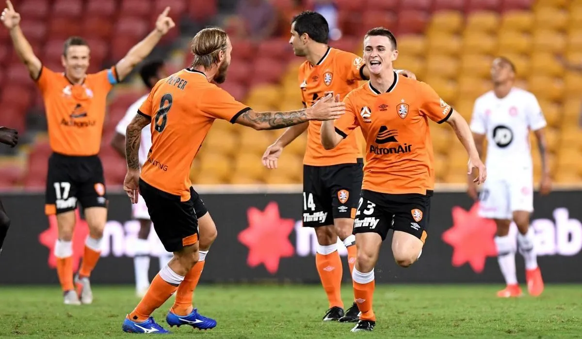 ai-la-so-7-tren-brisbane-roar-0