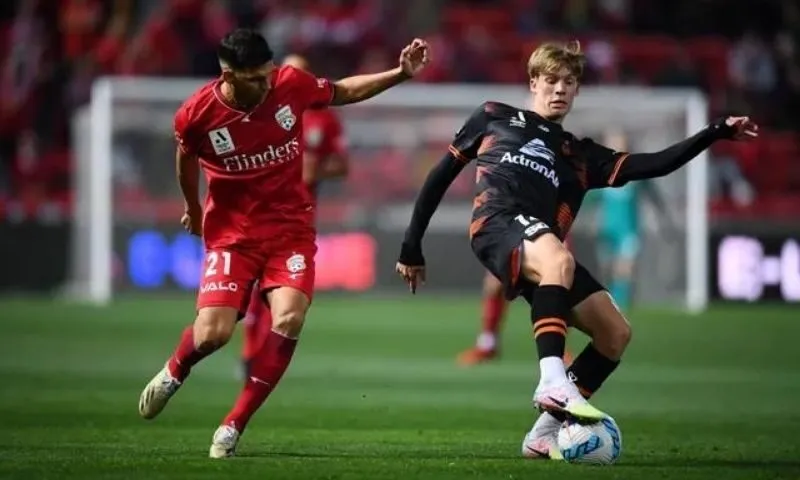 Tổng quan về Diễn biến chính câu lạc bộ bóng đá Brisbane Roar gặp Adelaide United