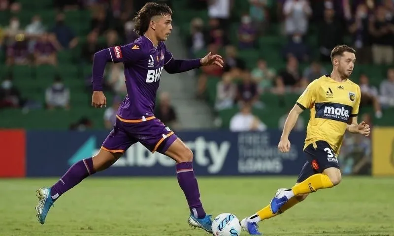 Các trận đấu đáng nhớ trong Lịch sử của Perth Glory vs Brisbane Roar là gì?